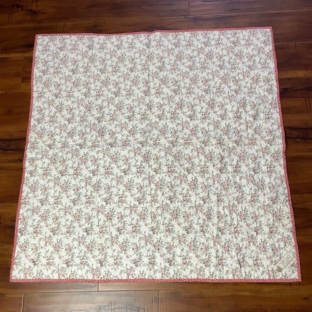 Handmade Patchwork Floral Quilt Size 42x42 Gold Bug Quilters Cottagecore Lap